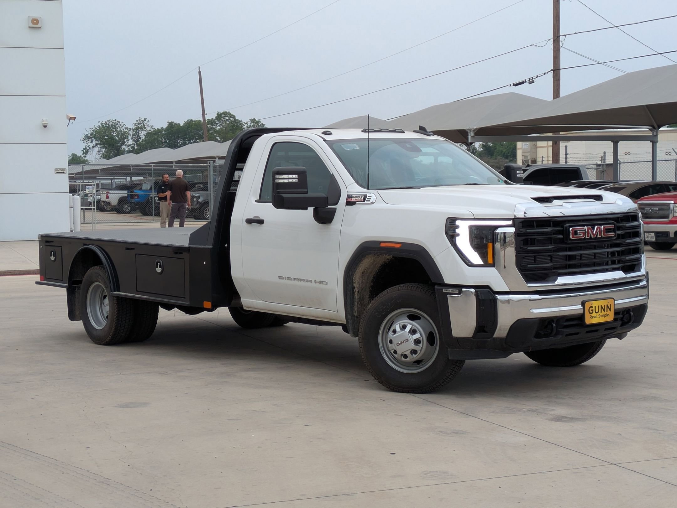 2024 GMC Sierra 3500 Chassis Cab Pro's photo