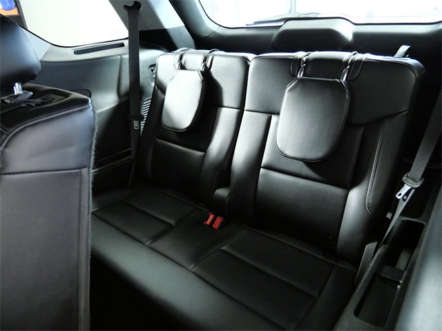 2023 Ford Explorer XLT photo 14