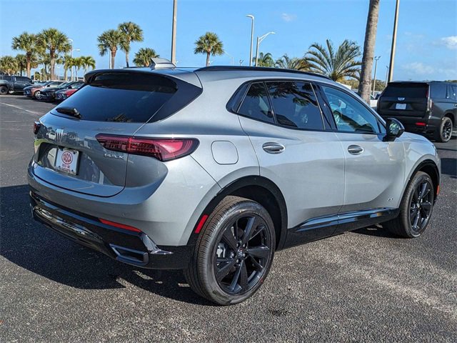2025 Buick Envision Sport Touring photo 4