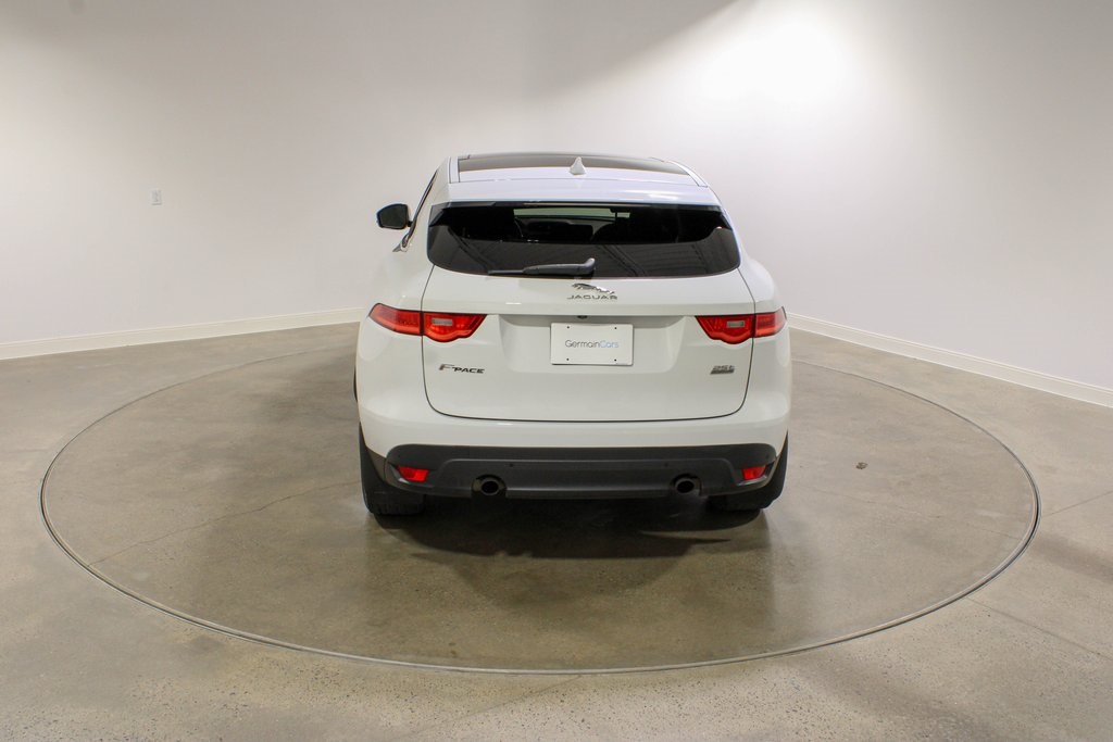 2019 Jaguar F-PACE Premium photo 3