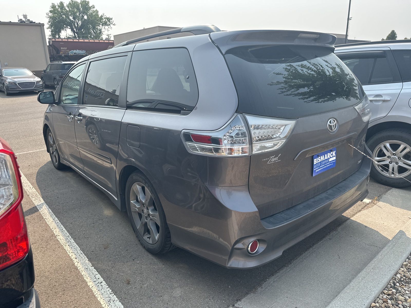 2014 Toyota Sienna SE photo 7