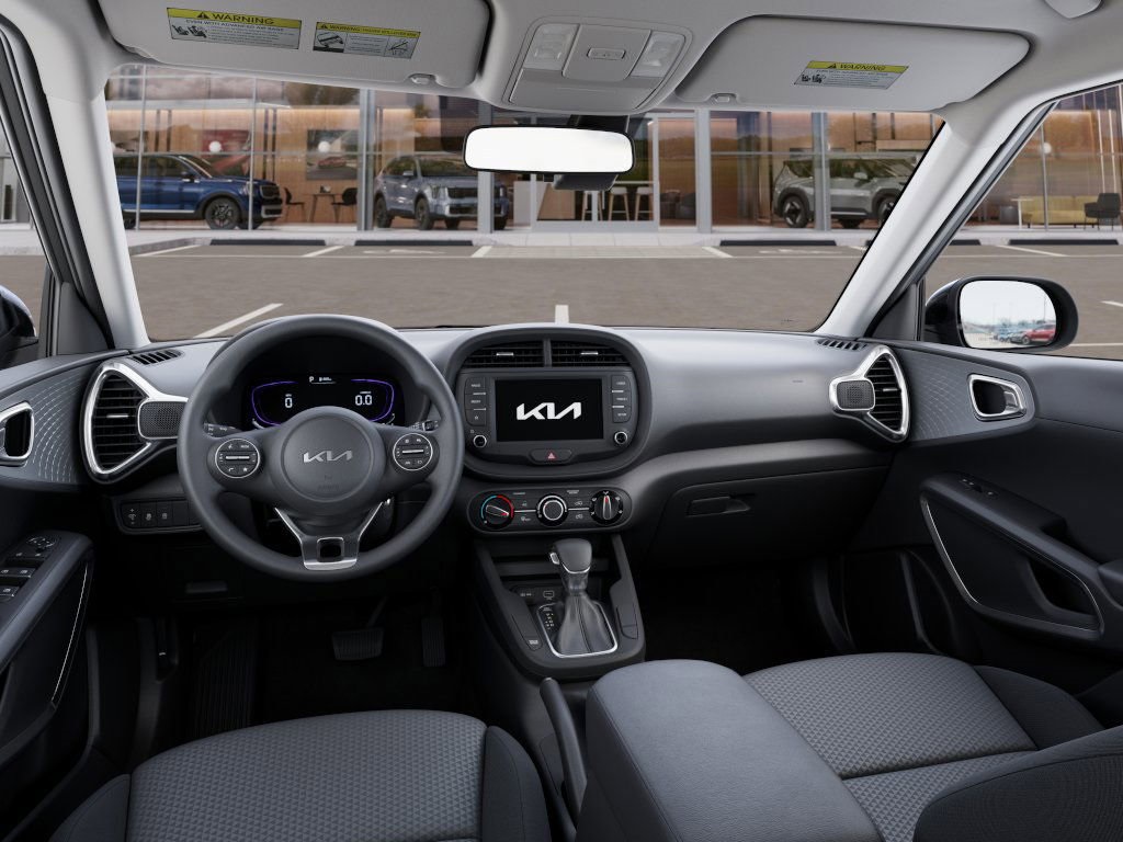 2025 Kia Soul LX photo 14