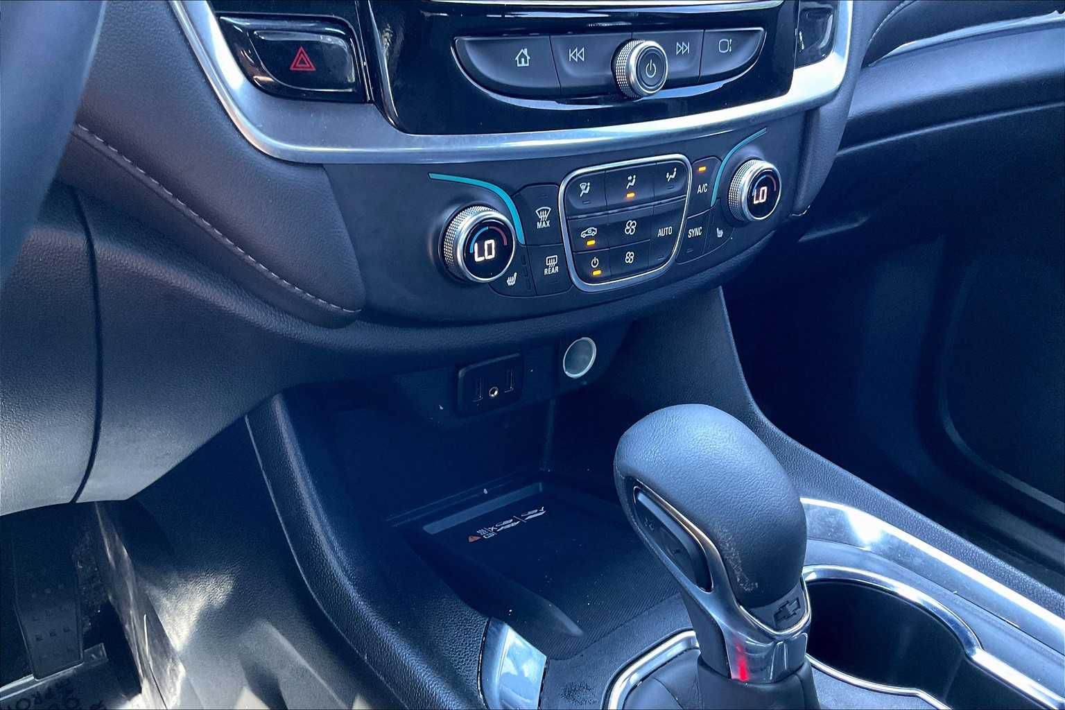2023 Chevrolet Traverse Cloth photo 28