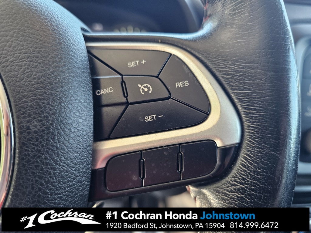 2016 Jeep Renegade Trailhawk photo 19