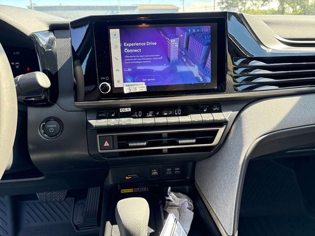 2025 Toyota Camry LE photo 18