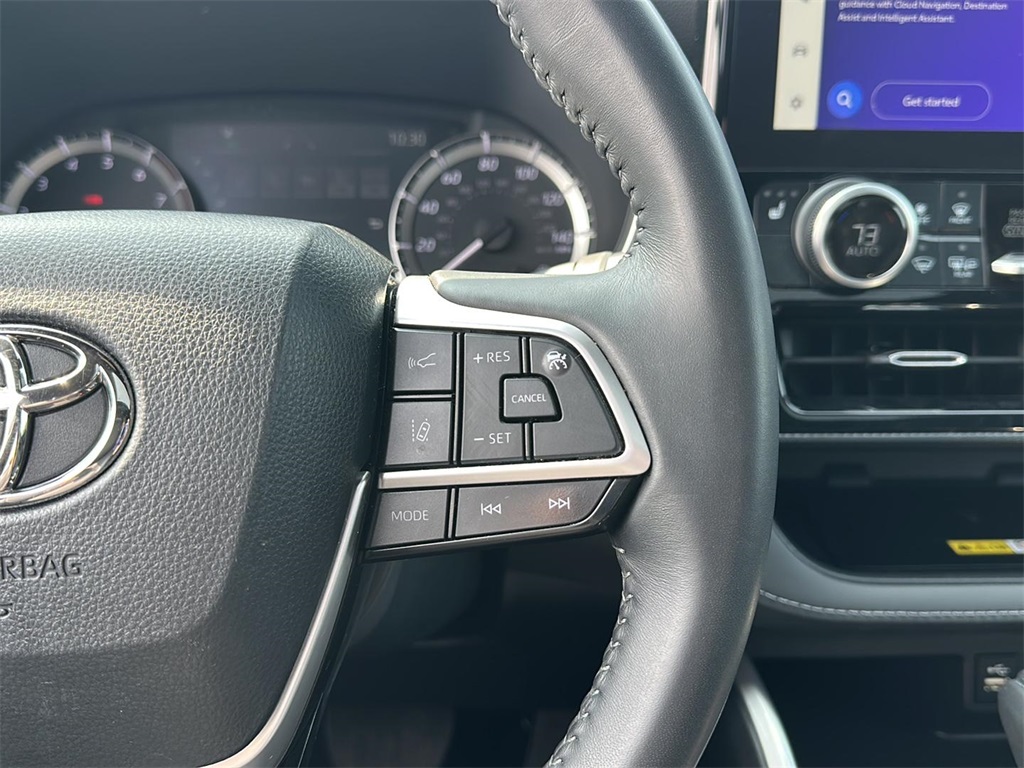 2023 Toyota Highlander XSE photo 6