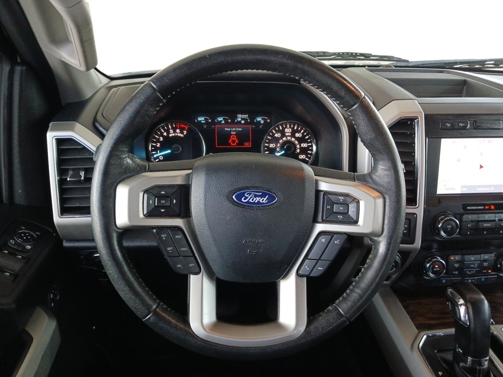 2020 Ford F-150 Lariat photo 12