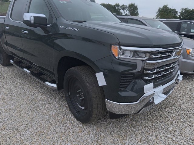 2026 Chevrolet Silverado 1500 LTZ photo 3