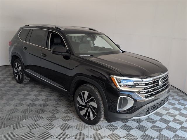 2026 Volkswagen Atlas SEL photo 2