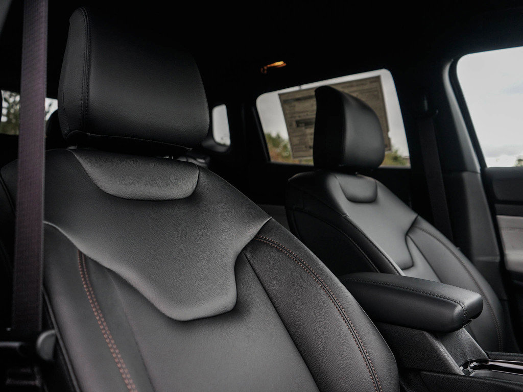 2025 Jeep Compass Limited photo 10