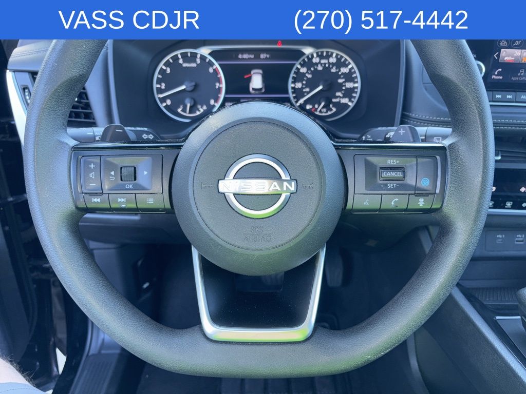 2023 Nissan Rogue SV photo 11