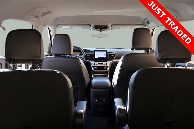 2023 Ford Explorer XLT photo 4