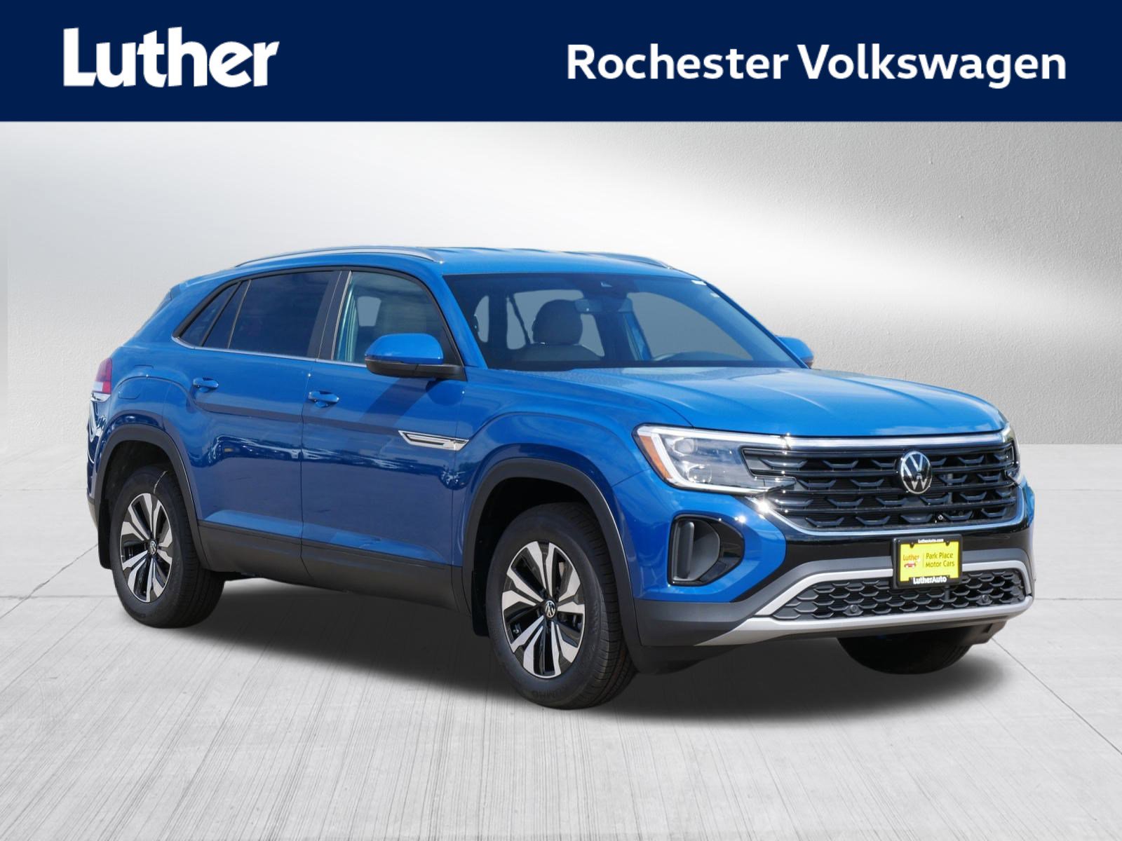 2025 Volkswagen Atlas Cross Sport SE's photo