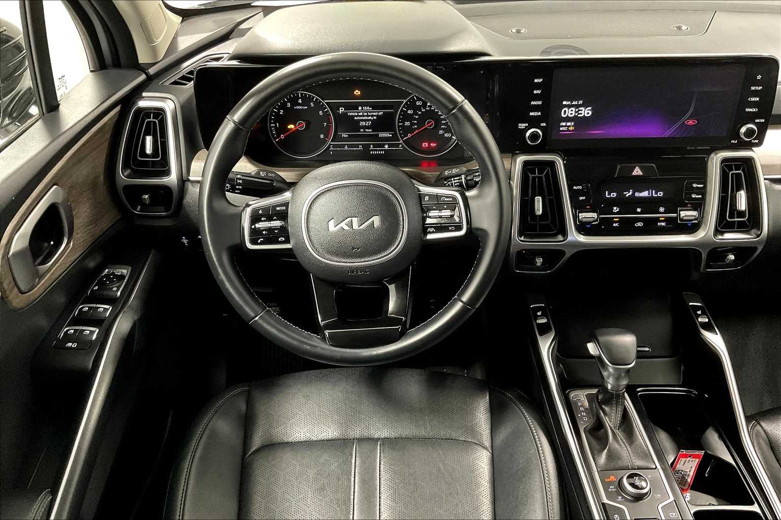 2022 Kia Sorento X-Line S photo 16