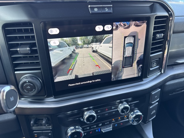 2025 Ford F-250 Lariat photo 17
