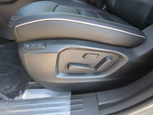 2025 Mazda CX-5 2.5 S Preferred photo 11