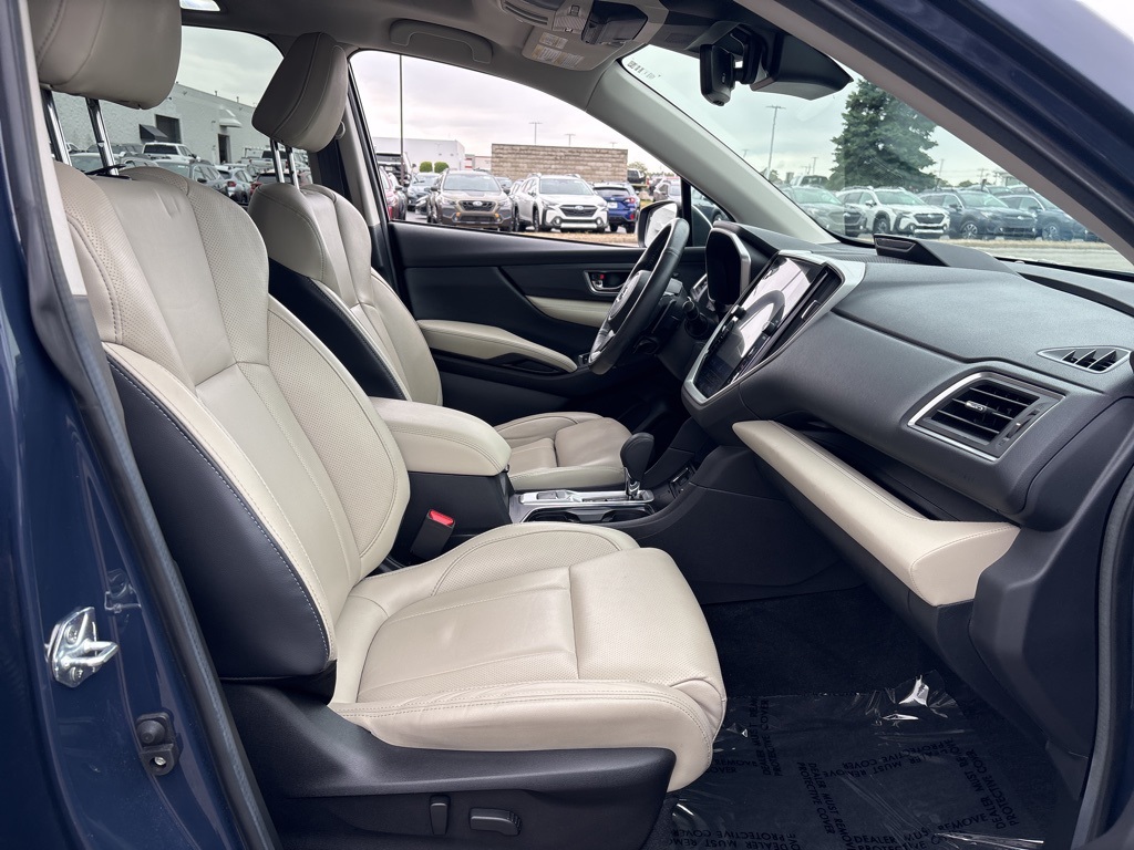 2023 Subaru Ascent Limited photo 9