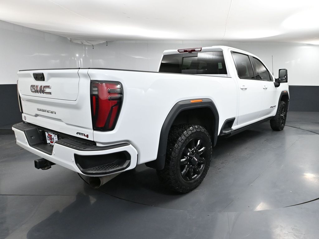 2024 Gmc Sierra HD AT4 photo 2