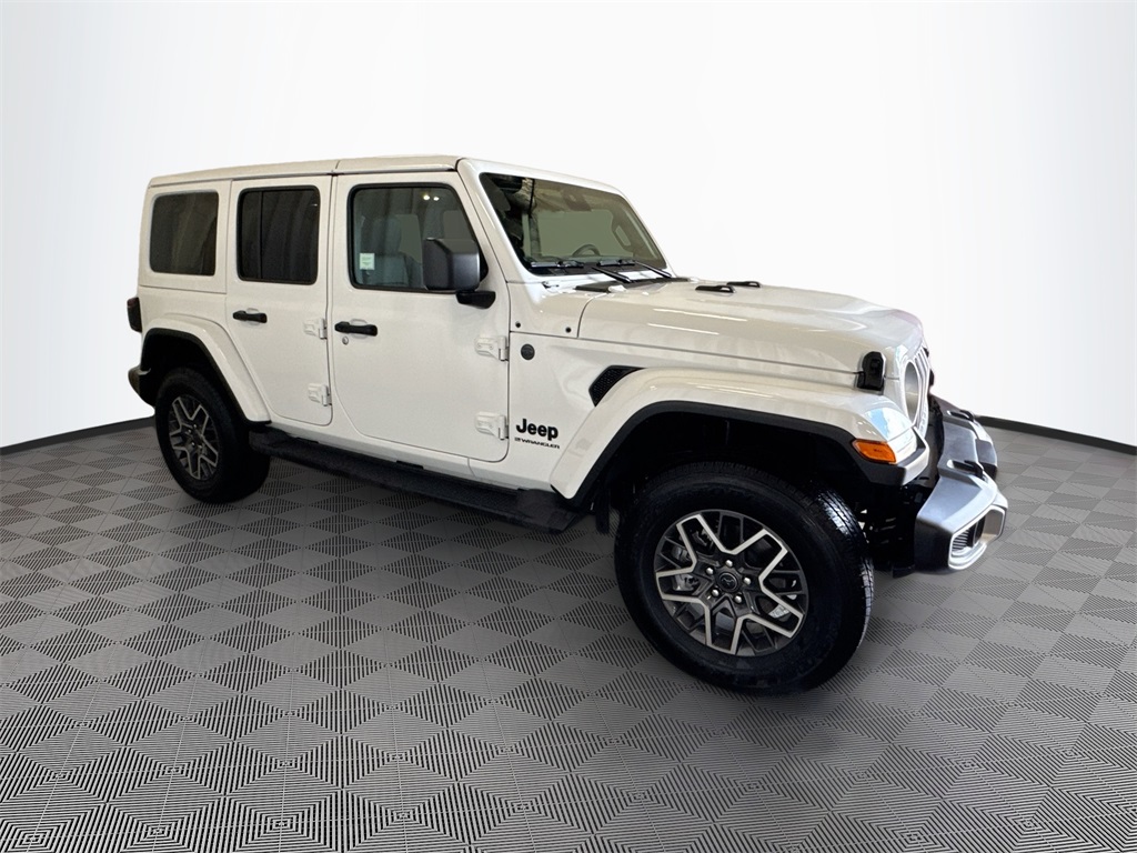 2025 Jeep Wrangler Sahara photo 4