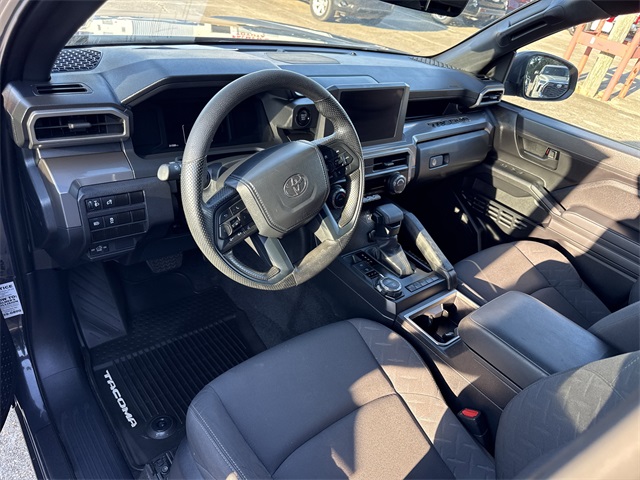 2024 Toyota Tacoma SR5 photo 3