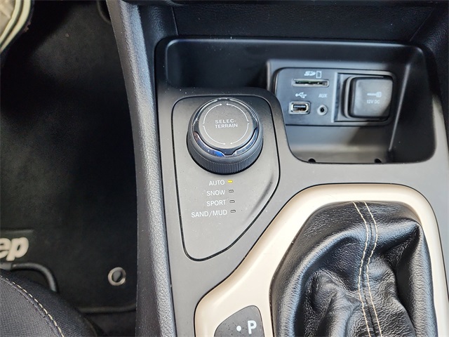 2017 Jeep Cherokee Latitude photo 21