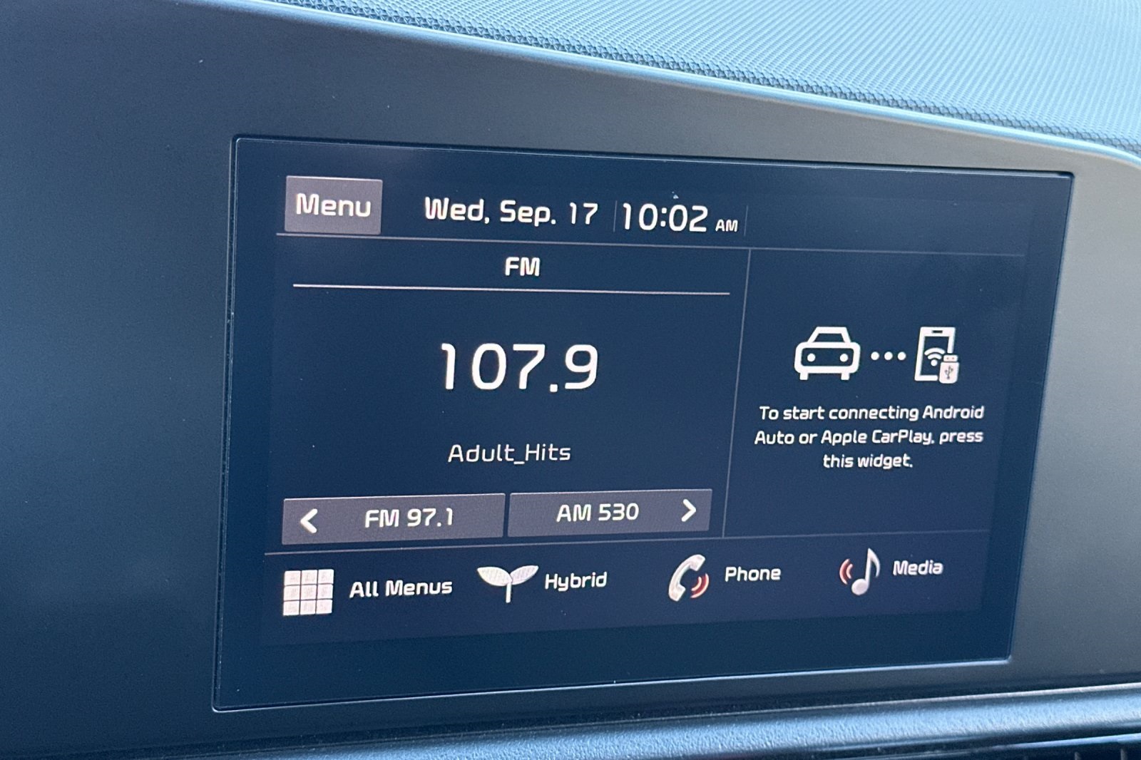 2023 Kia Niro LX photo 18