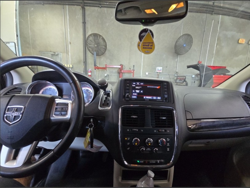 2017 Dodge Grand Caravan SE photo 18