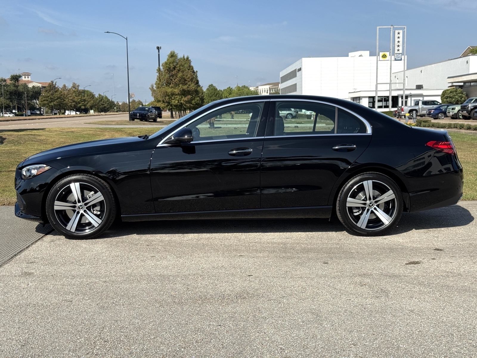 2026 Mercedes Benz C 300 4MATIC Sedan photo 4