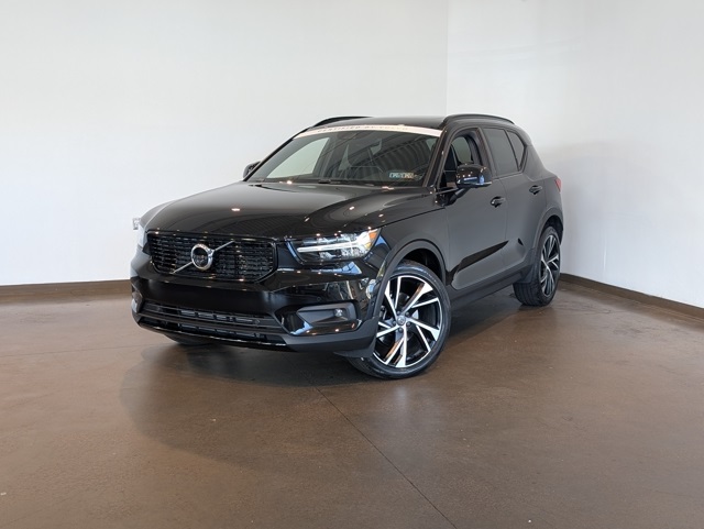 2022 Volvo XC40