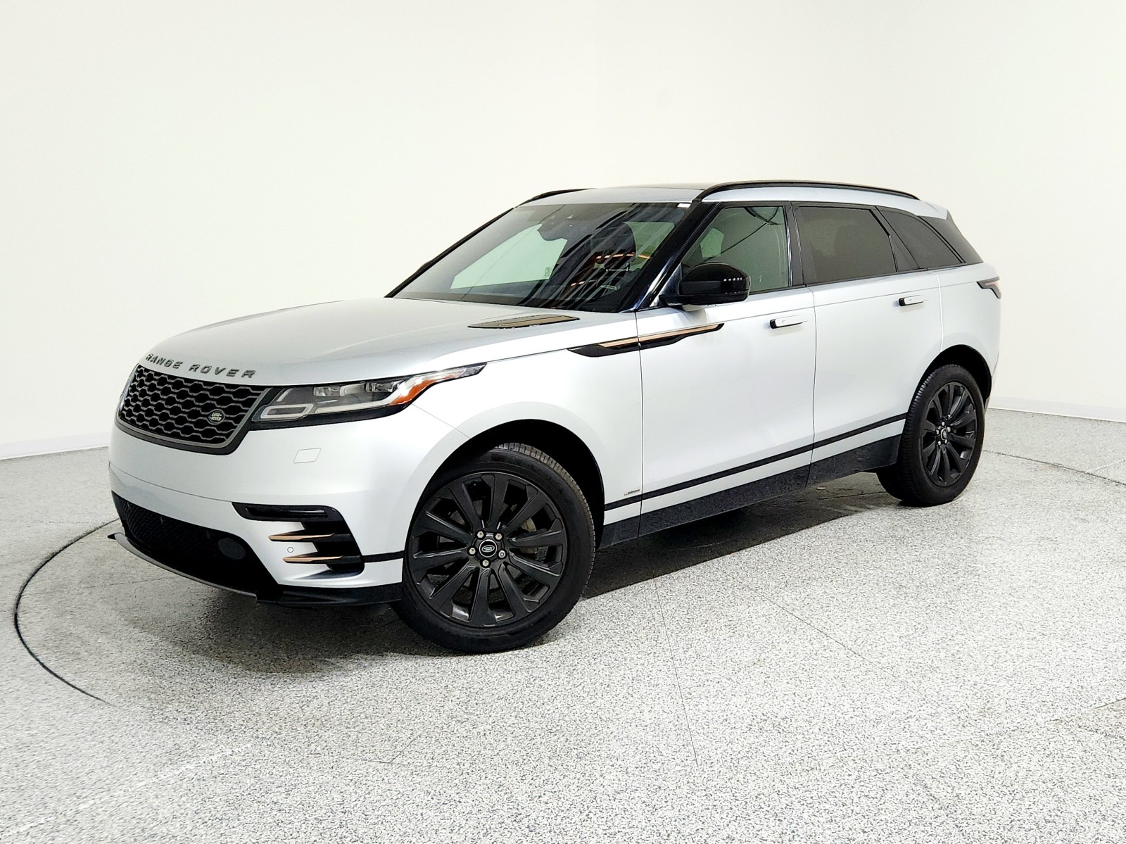 2020 Land Rover Range Rover Velar S's photo