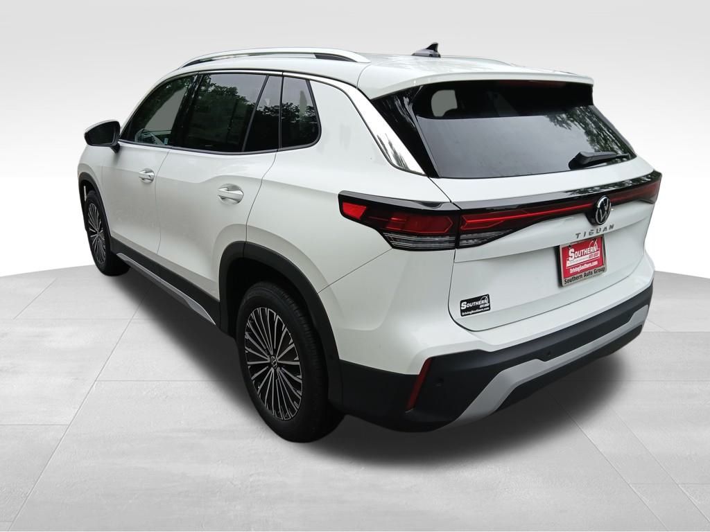 2025 Volkswagen Tiguan S photo 3