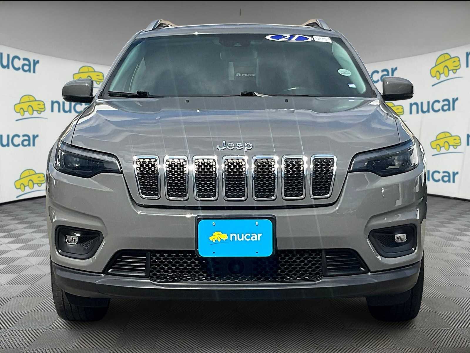 2021 Jeep Cherokee Latitude photo 2