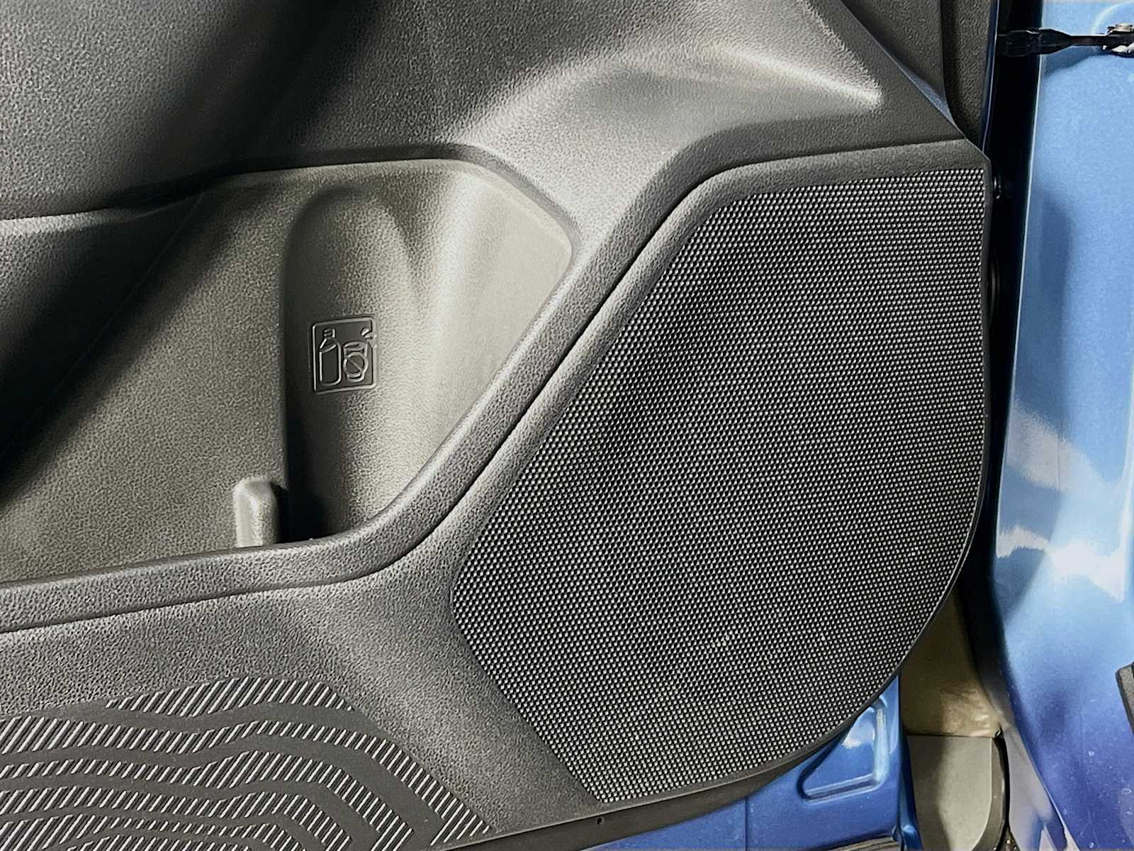 2025 Subaru Forester Premium Base photo 16