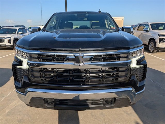 2026 Chevrolet Silverado 1500 LT photo 2