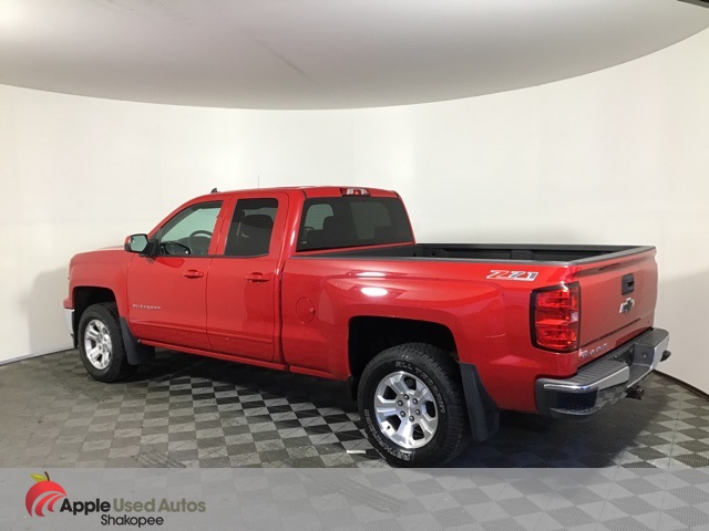 2015 Chevrolet Silverado 1500 LT photo 4