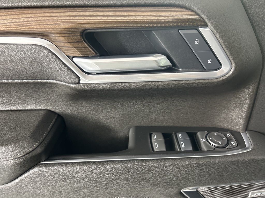 2025 Chevrolet Silverado 1500 RST photo 20