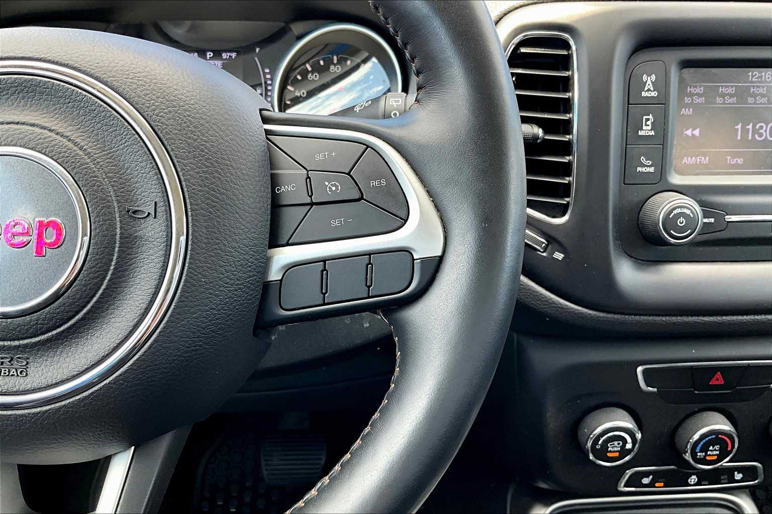 2018 Jeep Compass Latitude photo 22