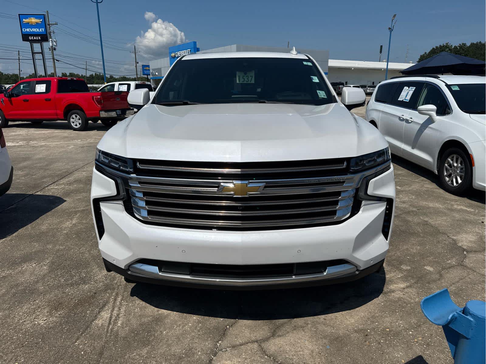 2024 Chevrolet Suburban High Country photo 12