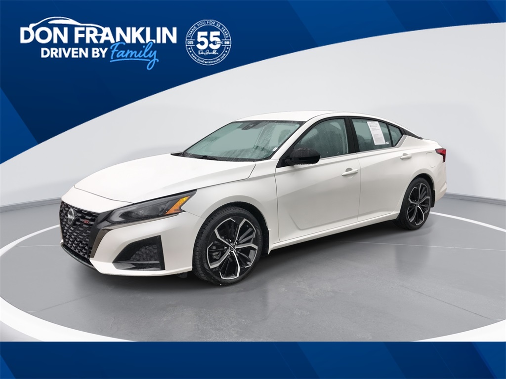 2023 Nissan Altima SR