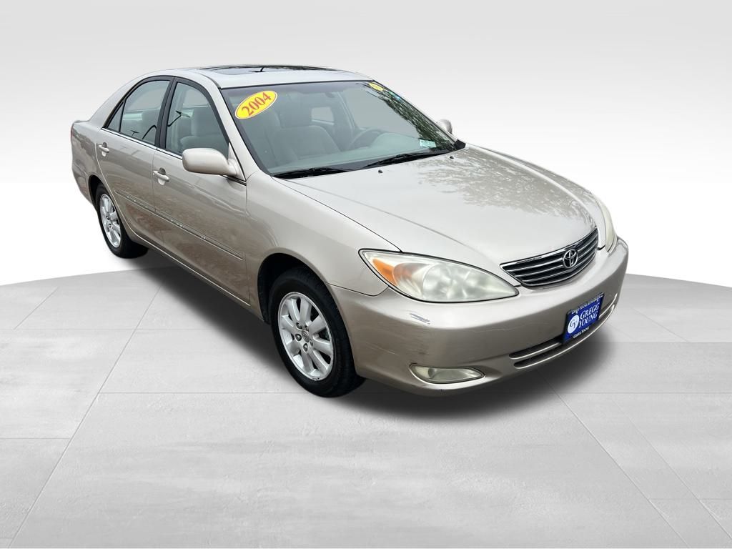 2004 Toyota Camry LE photo 7