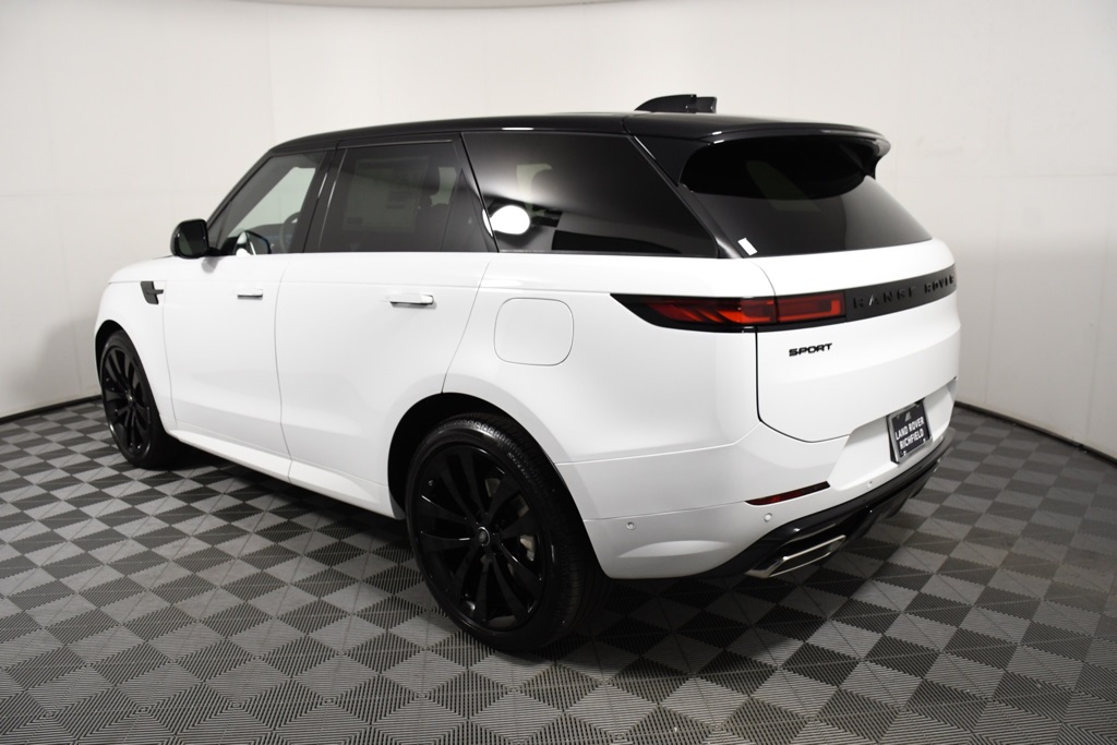 2025 Land Rover Range Rover Sport SE photo 3