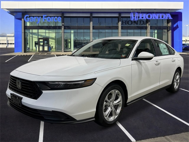 2025 Honda Accord LX's photo