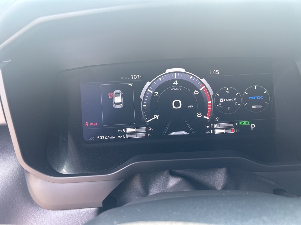 2023 Toyota Sequoia photo 14