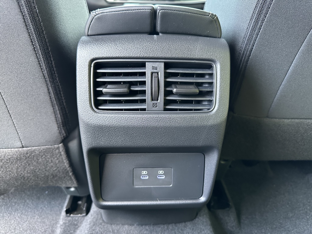 2026 Nissan Rogue SV photo 19