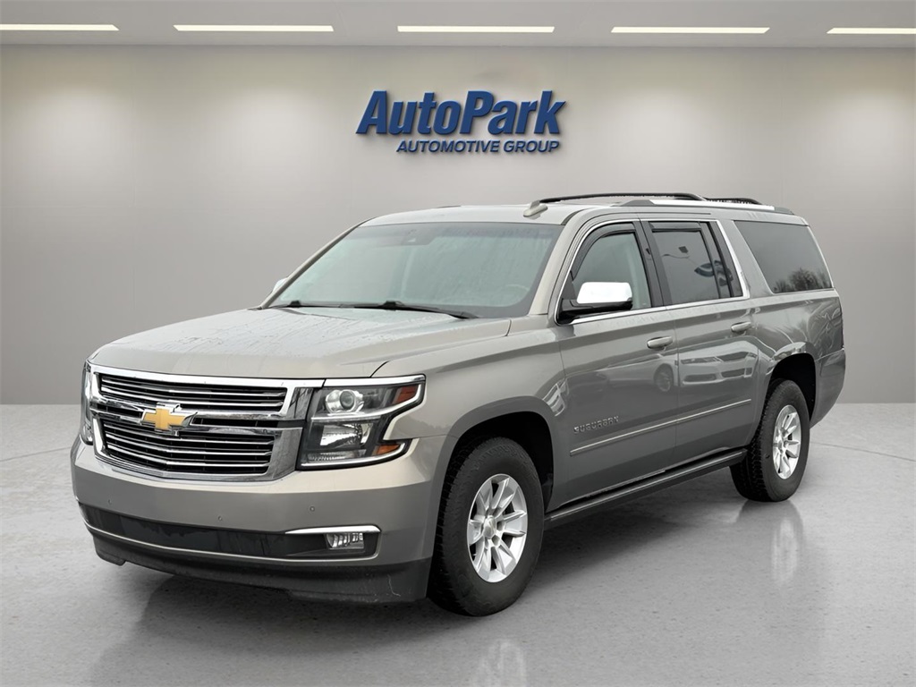 2018 Chevrolet Suburban Premier photo 3