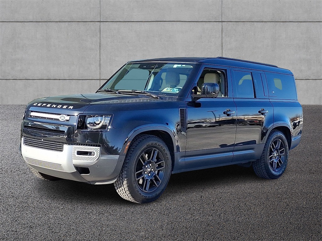 2024 Land Rover Defender S's photo