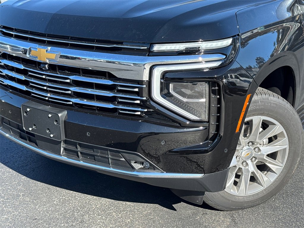 2025 Chevrolet Tahoe Premier photo 3