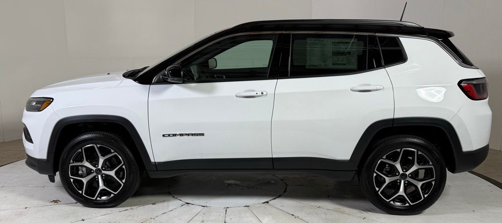 2026 Jeep Compass Limited photo 3