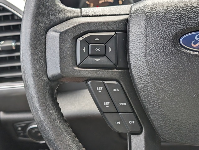 2017 Ford F-150 XLT photo 22