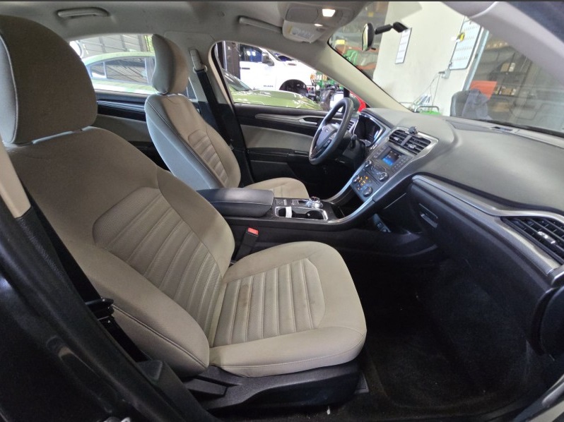 2018 Ford Fusion Hybrid S photo 15
